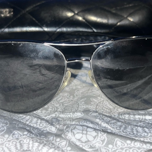 Glasses - Picture 10 of 11